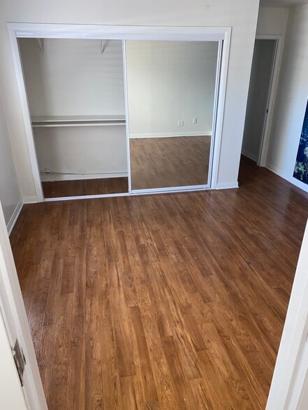 Bedroom Closet - 2108 Marshallfield Ln