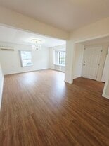 Building Photo - 449 W Harvard St