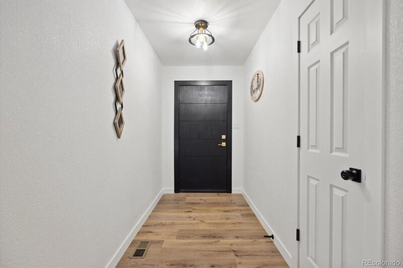 Building Photo - 6050 E Alameda Ave