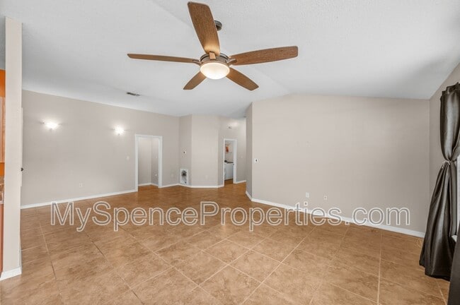Building Photo - 3140 Border Creek Dr