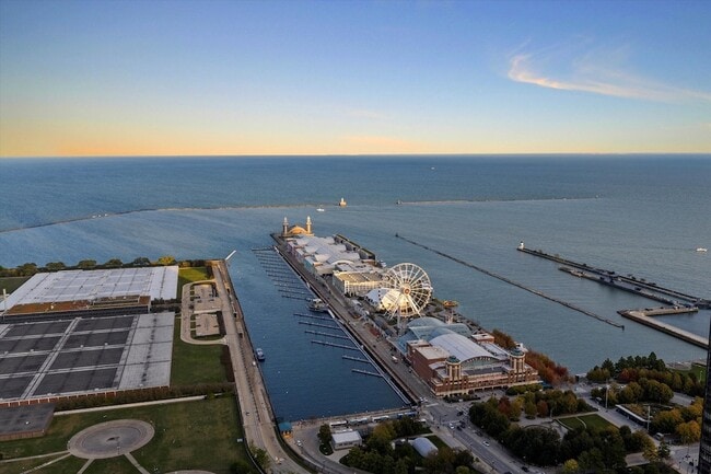 Building Photo - 401 E Ontario St