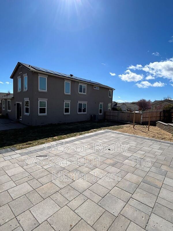 Building Photo - 600 Panama Dr