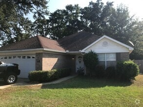 Building Photo - UPCOMING LISTING