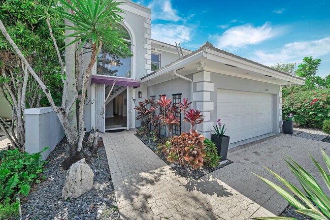 Building Photo - 23281 Butterfly Palm Ct