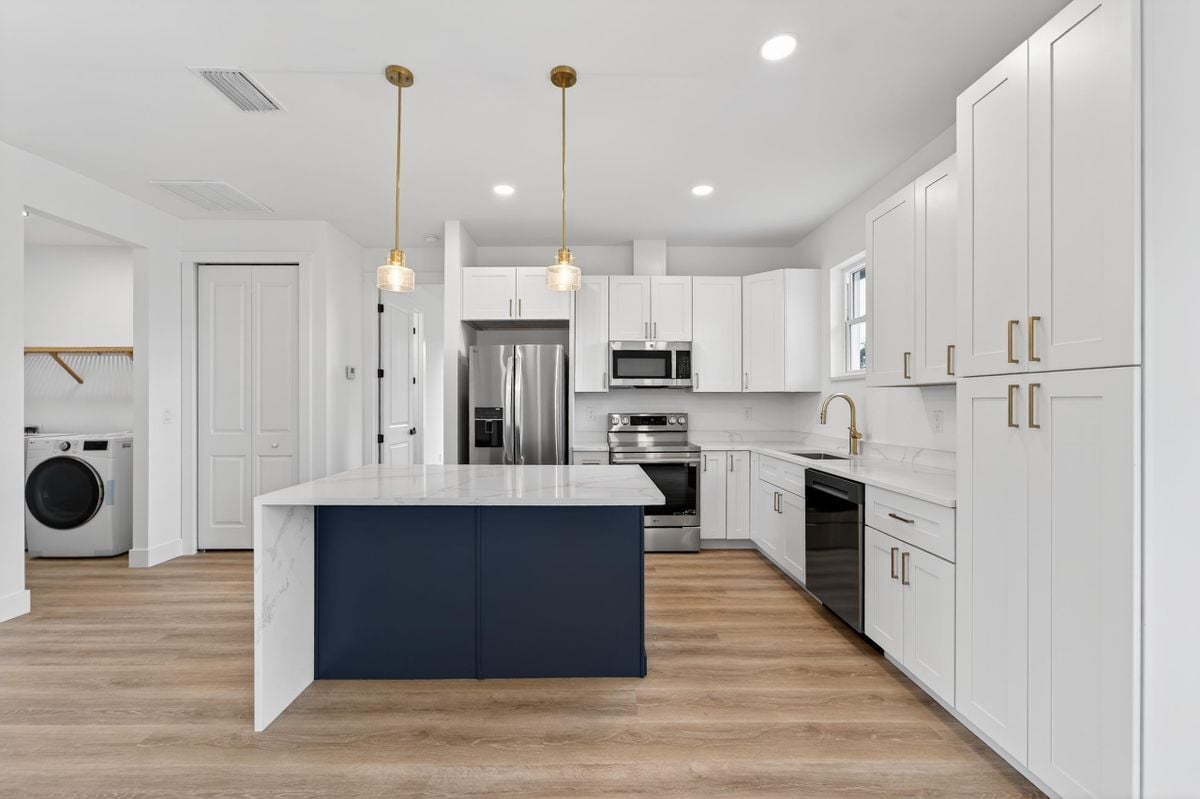 Building Photo - 14115 Ingraham Blvd