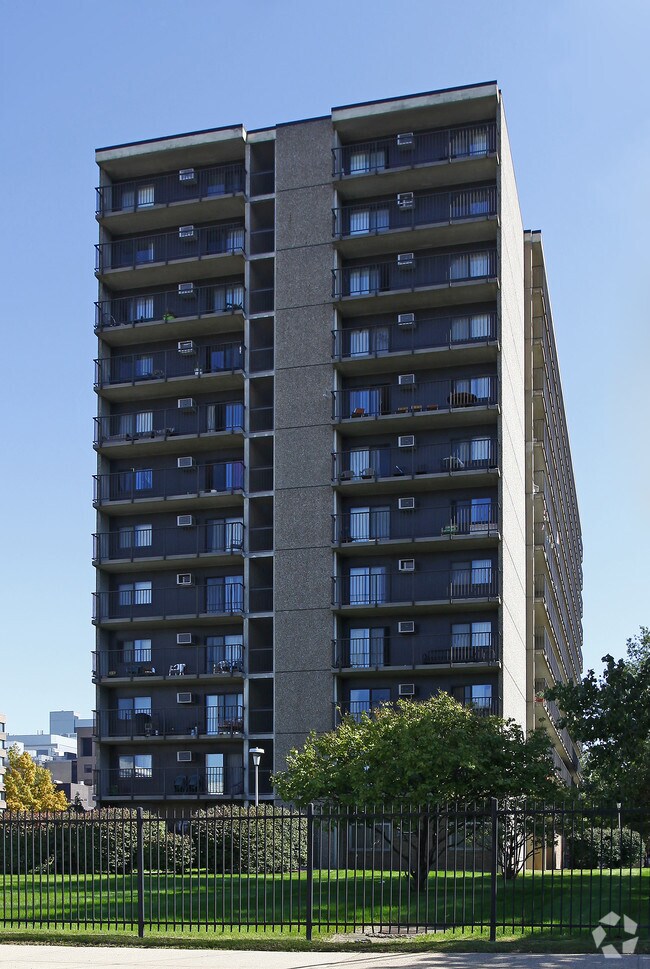 Carnegie Tower at Fairfax Cleveland, OH Apartment Finder