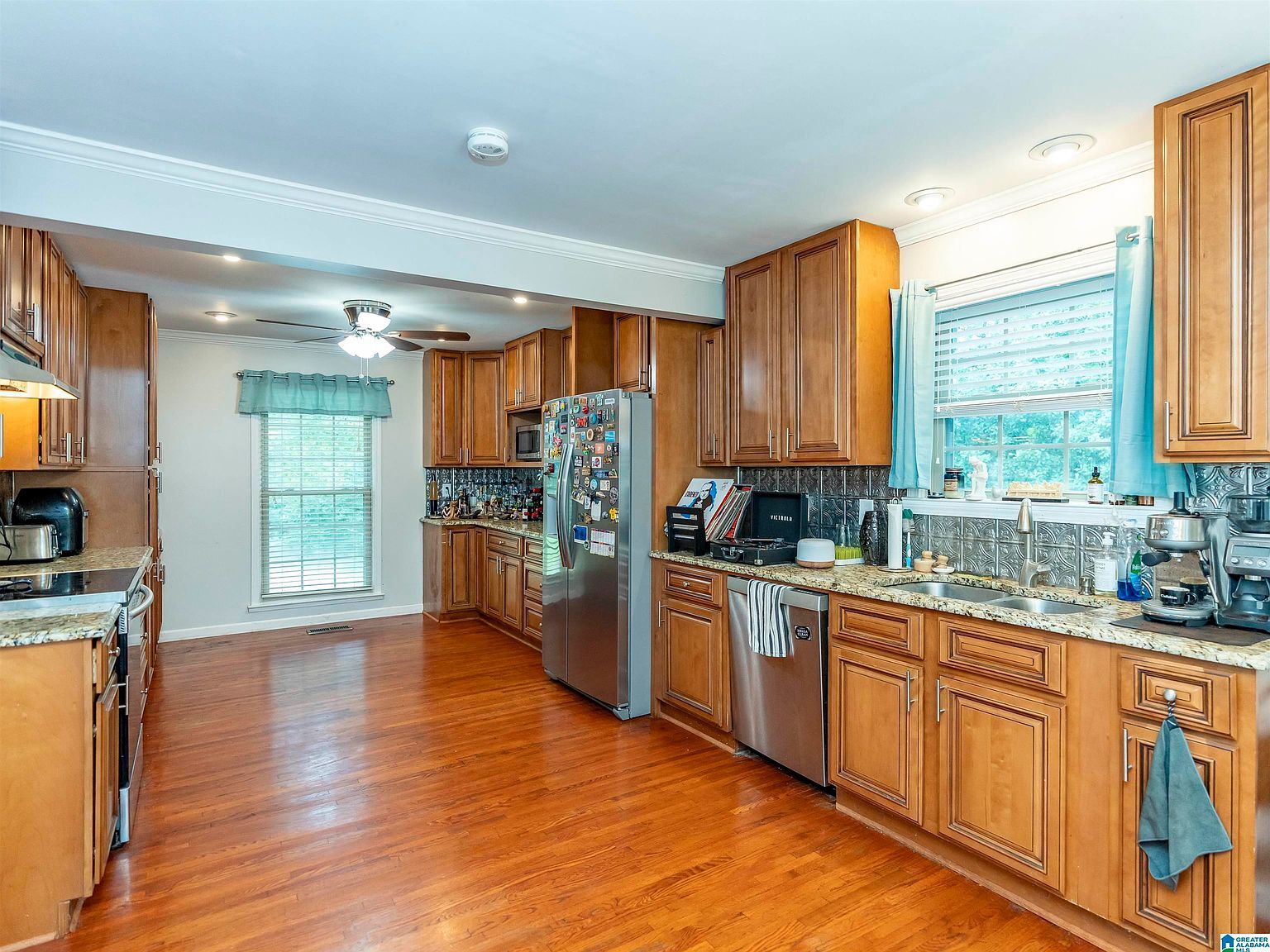Building Photo - 2614 Royal Cir