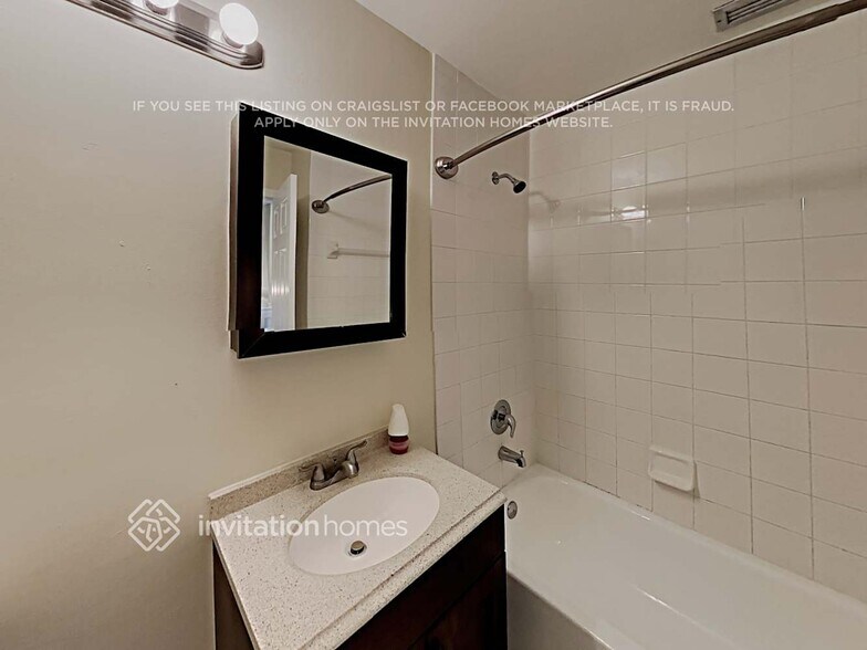 Building Photo - 12354 SW 143rd Ln