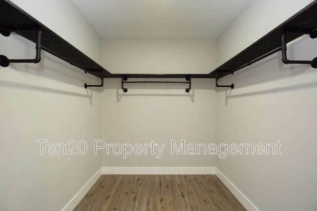 Building Photo - 7 Lemon Wy