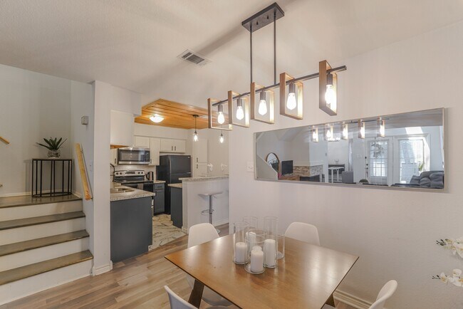 Building Photo - 16800 Sugar Pine Dr