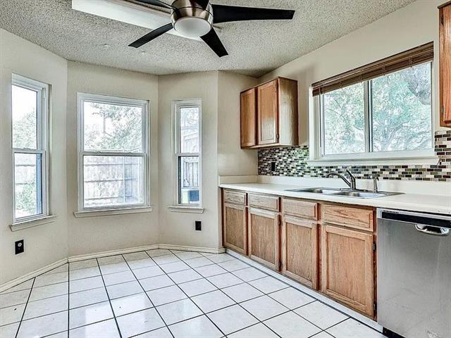 Building Photo - 2700 Amberton Pl