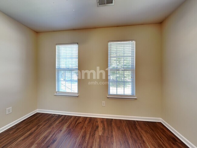 Building Photo - 848 Gehring Drive