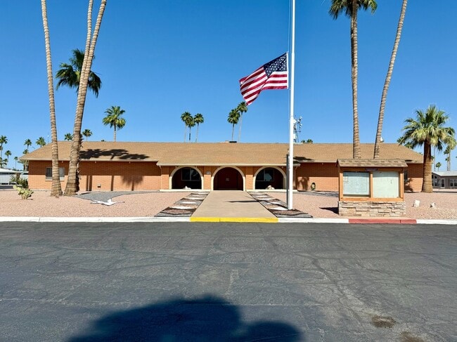 Building Photo - 303 S Recker Rd