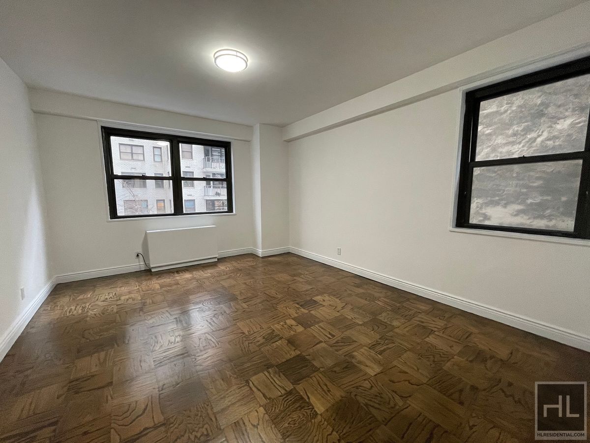 Building Photo - East 89 Street