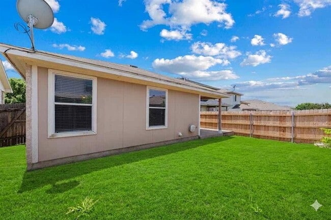 Building Photo - 12816 Dwight Eisenhower St