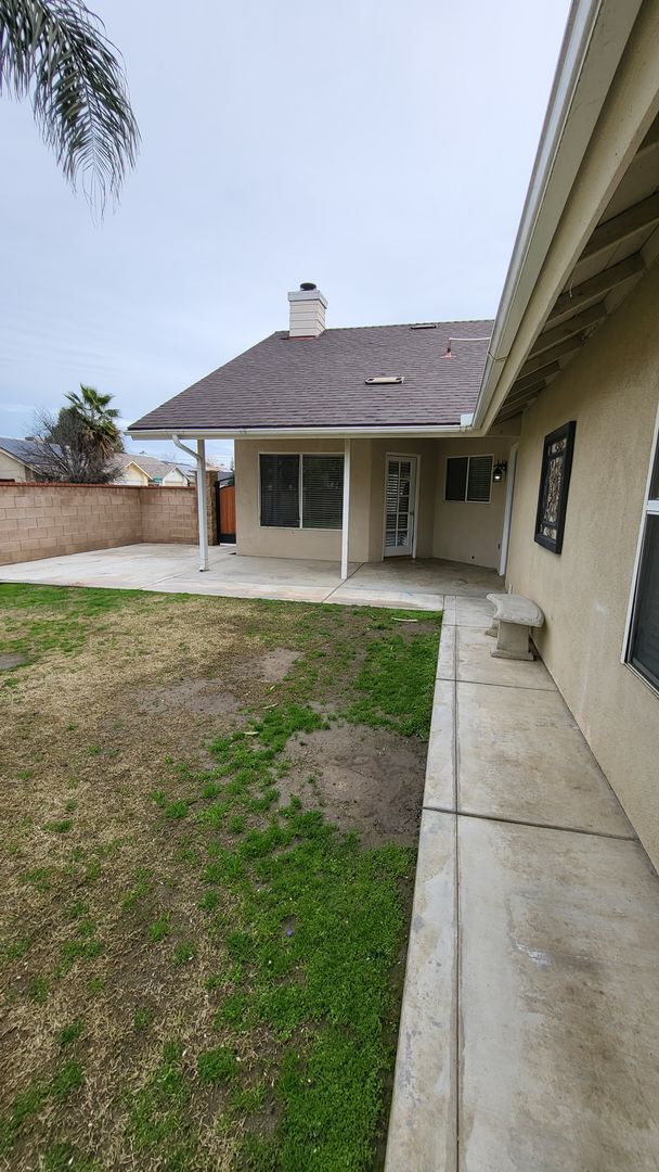 Building Photo - 6601 Camphor Ct