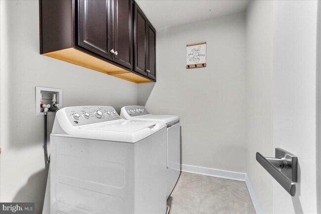 Building Photo - 305 Goodwick Dr
