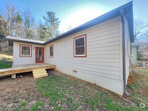 Building Photo - Black Mountain Rental-Montreat Rd