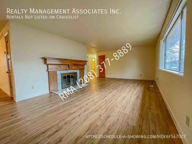 Building Photo - 4820 Wedge St