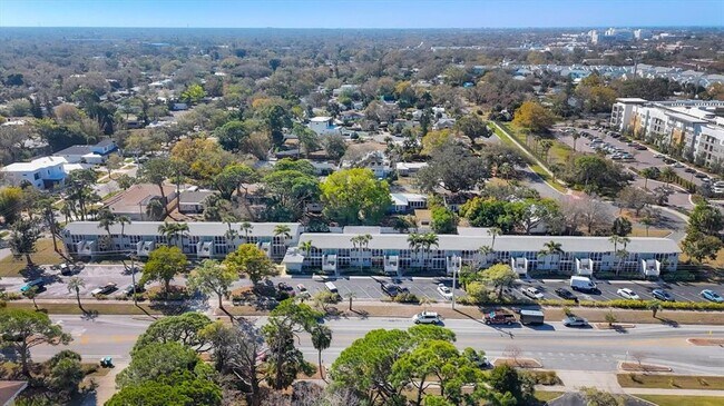 Building Photo - 2304 Ringling Blvd