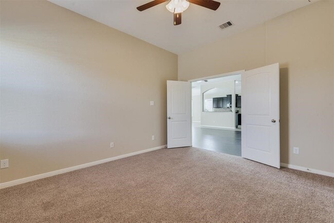 Building Photo - 1903 Cadbury Castle Dr