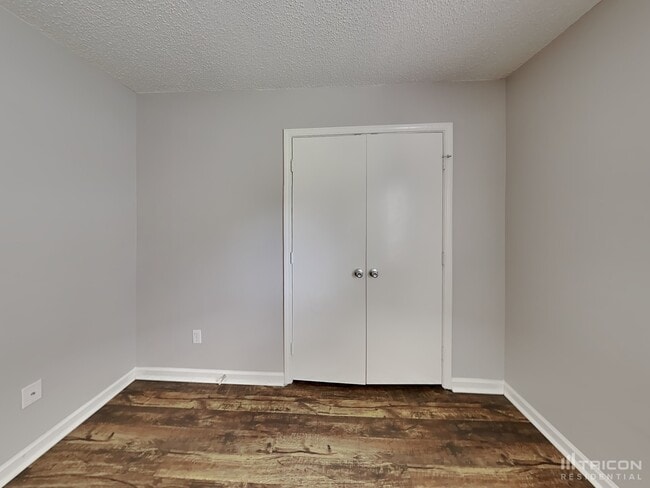 Building Photo - 6213 McIntyre Ridge Dr