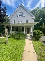 Building Photo - 1740 Farmington Ave