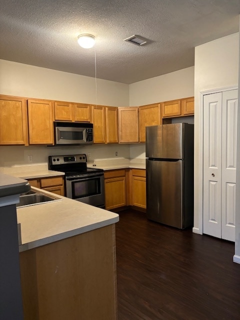 Building Photo - 28825 Cullen Dr