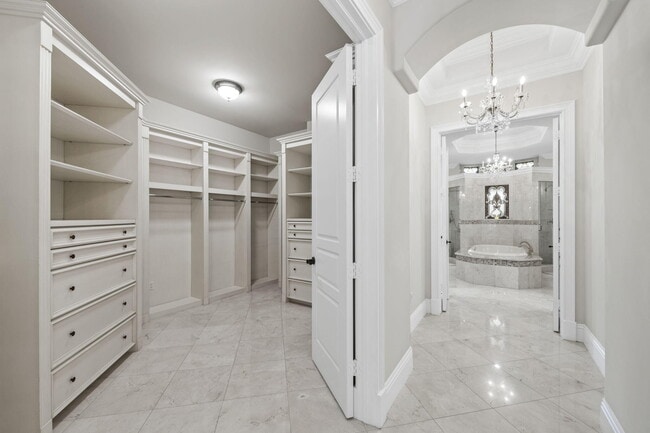 Building Photo - 510 San Marco Dr