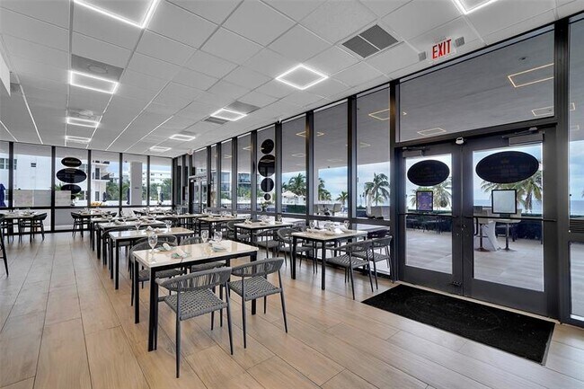 Building Photo - 2301 S Ocean Dr