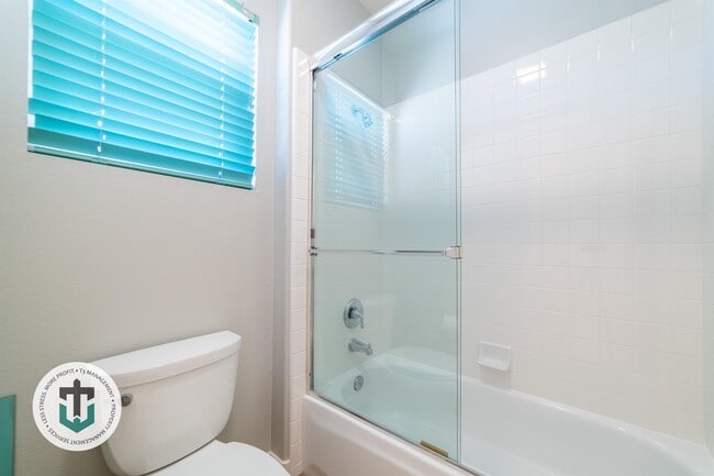 Building Photo - 15804 Caminito Cantaras