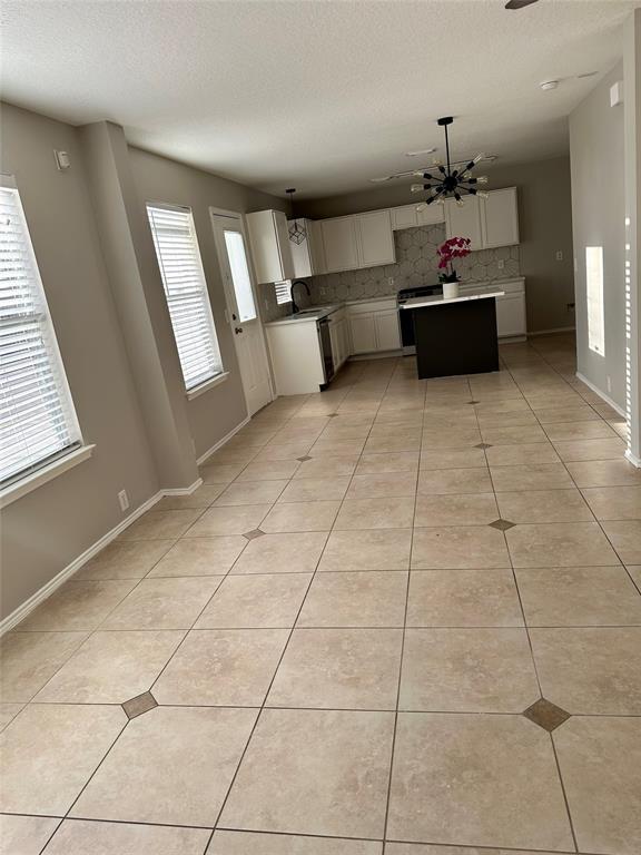 Building Photo - 14943 Sugar Peak Dr