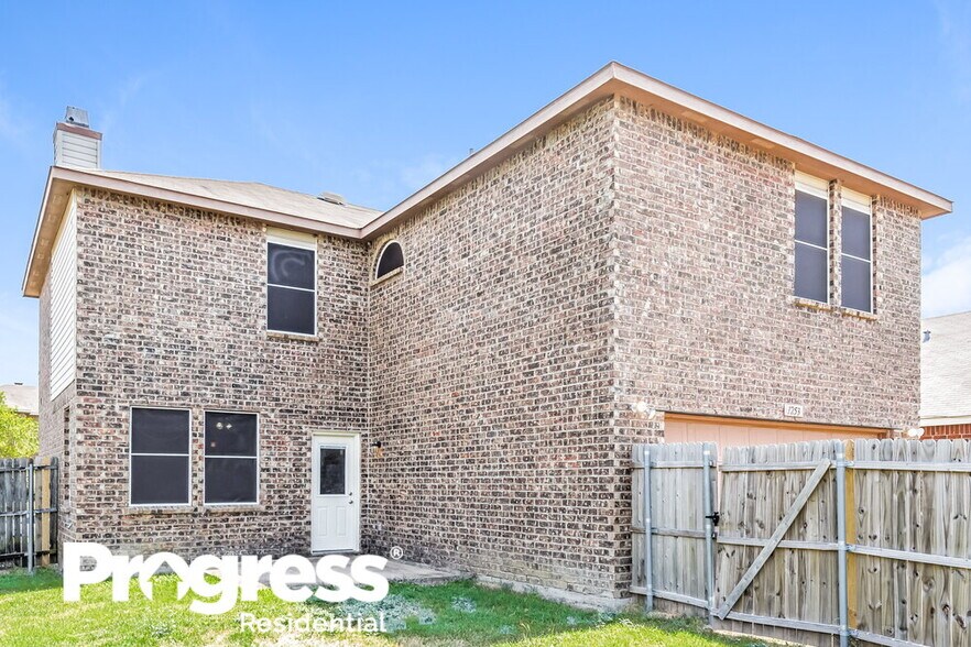 Building Photo - 1253 Spring Water Dr