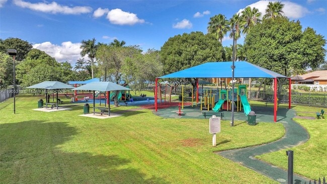 Building Photo - 2867 SW 125th Ave