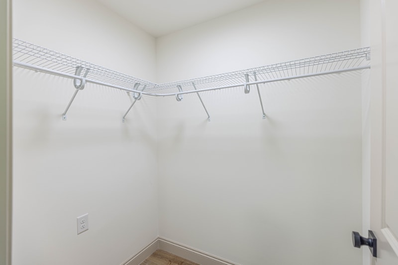 Building Photo - 105 Ivy Ave