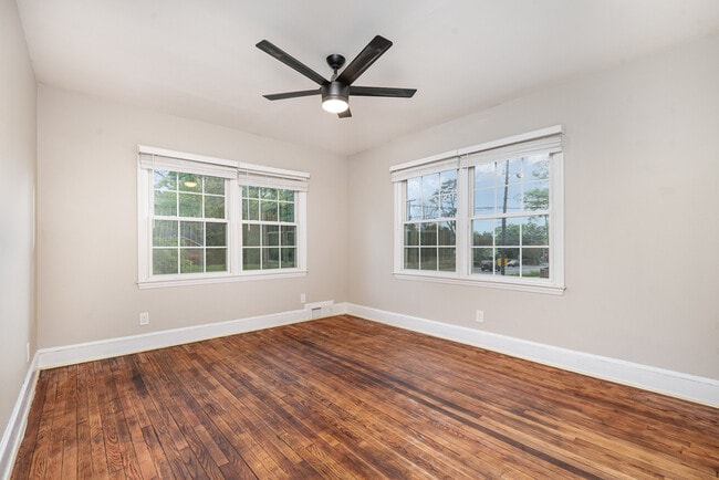Building Photo - 1600 Flynnwood Dr