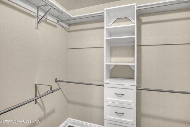 Building Photo - 410 Sparrow Dr