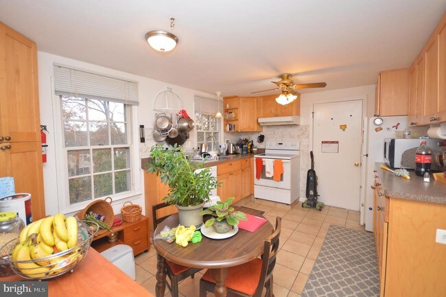 Building Photo - 14595 Woodland Ridge Dr