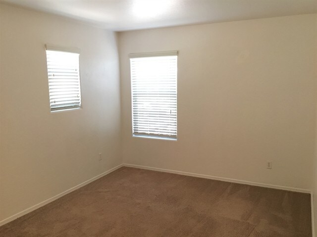 Building Photo - 18541 W Valerie Dr
