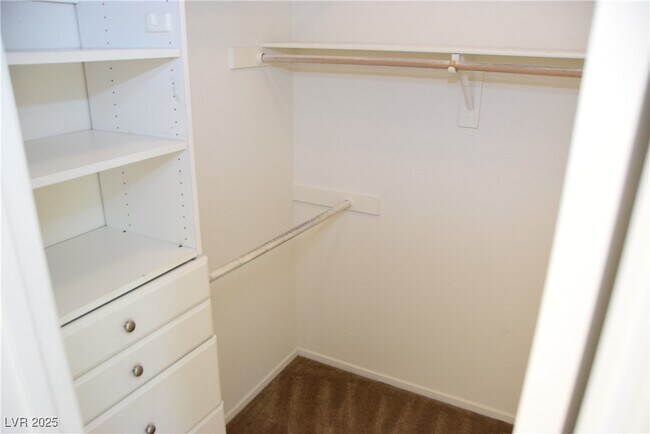 Building Photo - 5453 Desert Valley Dr