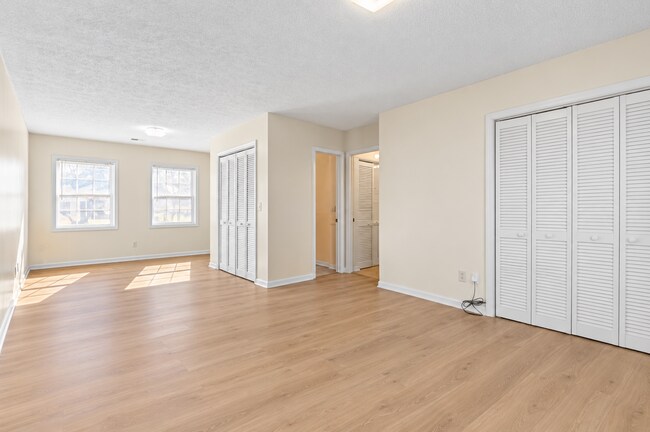 Building Photo - 810 Choctaw Ave