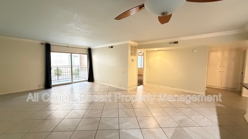 Building Photo - 400 N Sunrise Way