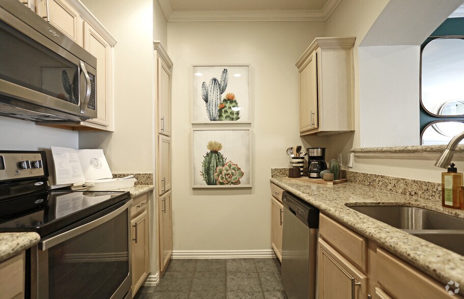 Gables Mirabella 2600 Cole Ave Dallas TX 75204 Apartment Finder