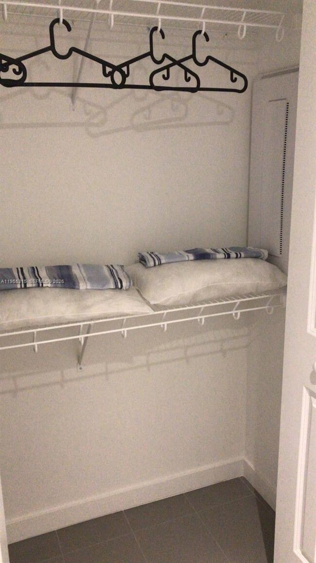 Building Photo - 1600 NE 1st Ave