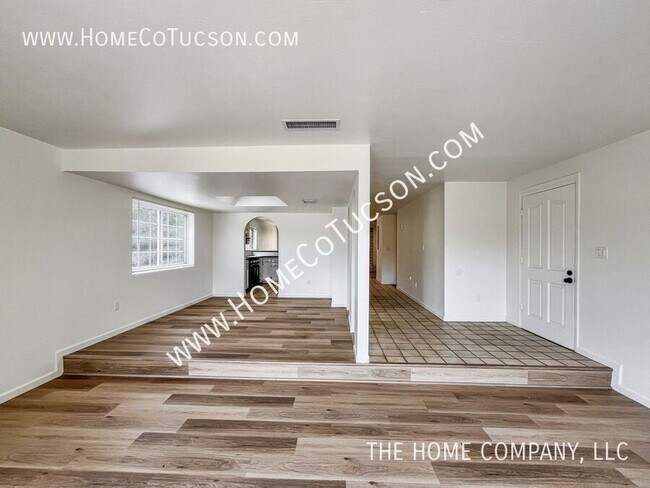 Building Photo - 420 Hetzel Ave