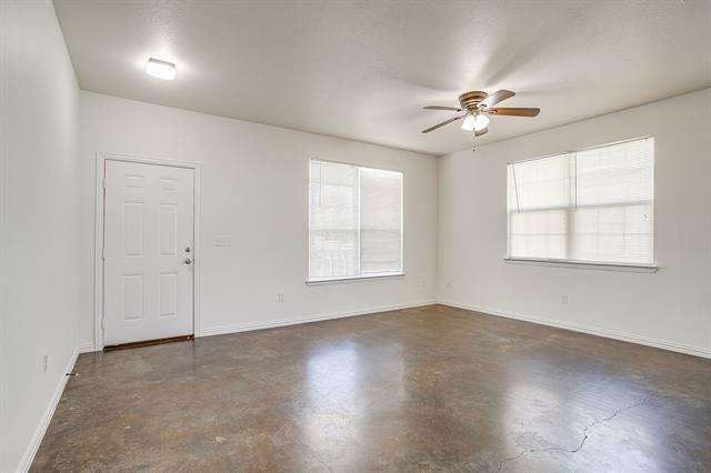 Building Photo - 723 Hometown Vlg Ct