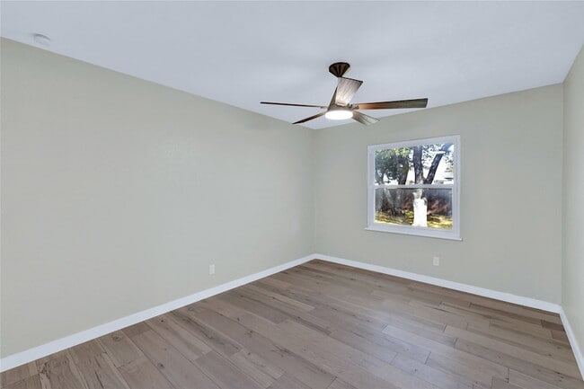 Building Photo - 10506 Sandra Lynn Dr