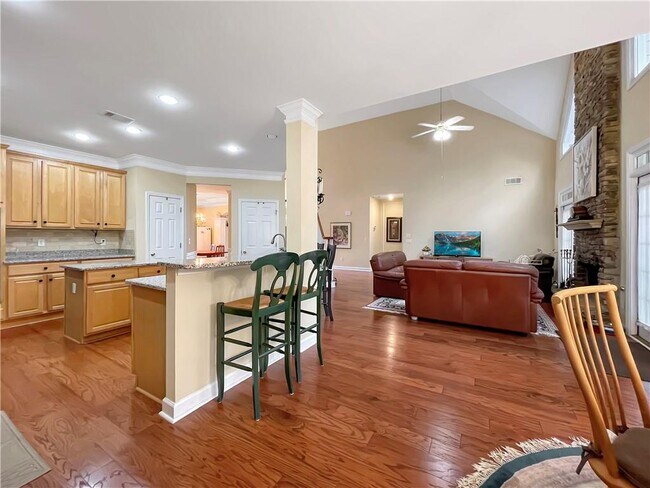 Building Photo - 1911 Berkshire Eve Dr