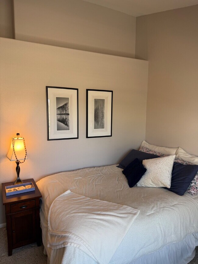 Building Photo - "Charming 2-Bed Townhouse in Littleton: Spacious 1,256 Sq Ft with 2 Full Baths & 1 Half Bath!"