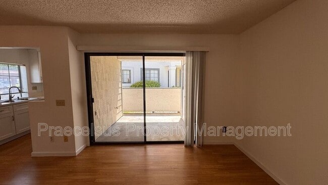 Building Photo - 10935 Summerdale Way